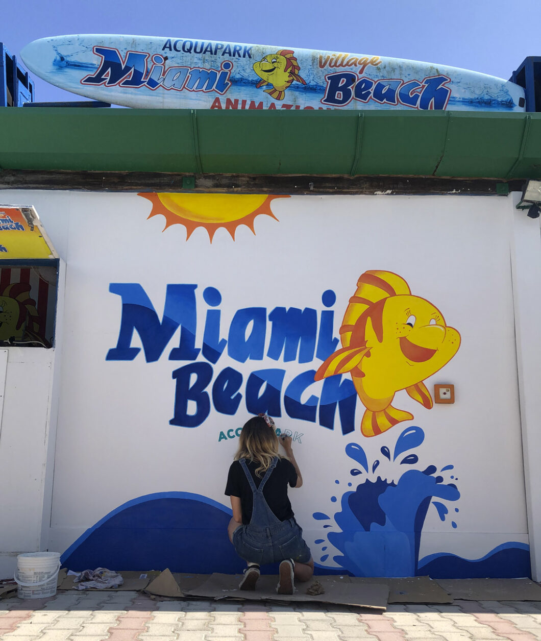 Murales Decorativo Esterno Miami Beach AcquaPark Latina Italia